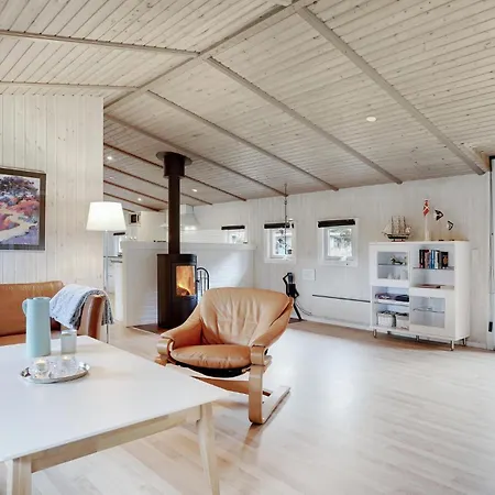 Holiday home Cozy Home In Blavand With Sauna *